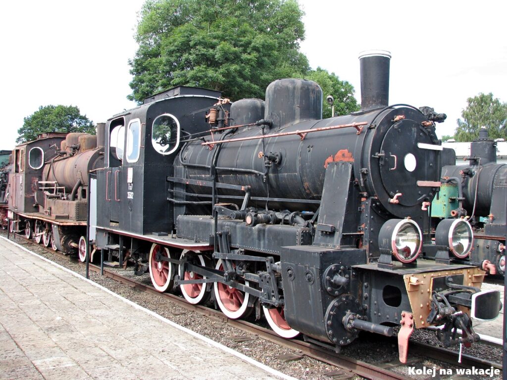 Zabytkowy parowóz wąskotorowy Tx7-3502 na plenerowej Wystawie Zachodniopomorskich Kolei Dojazdowych w Gryficach